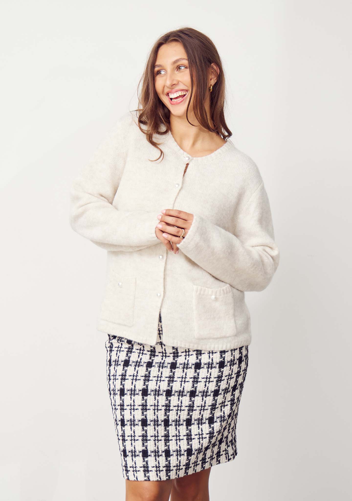 Anna Classic Cardigan - Broken White - Image 5