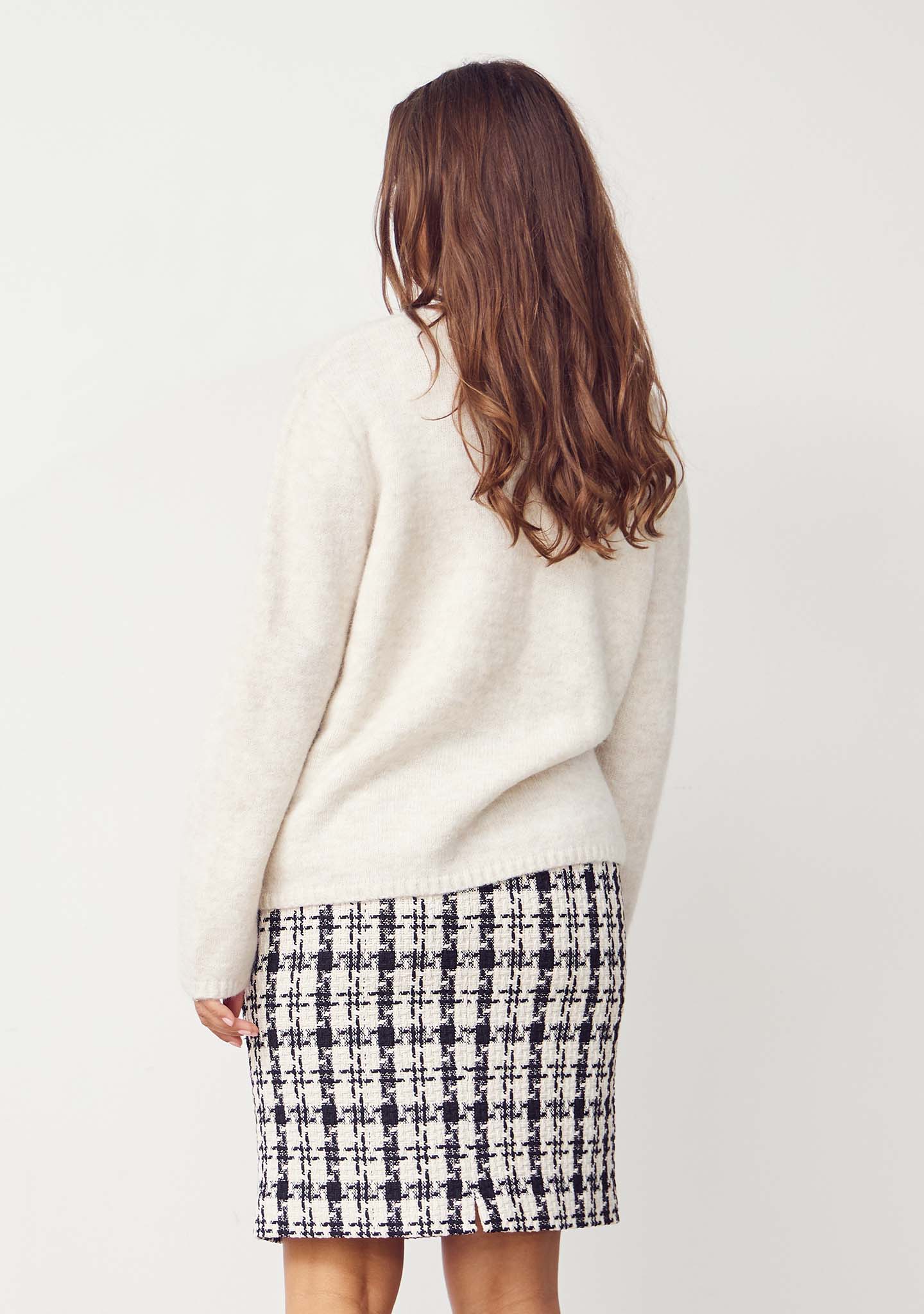 Anna Classic Cardigan - Broken White - Image 6