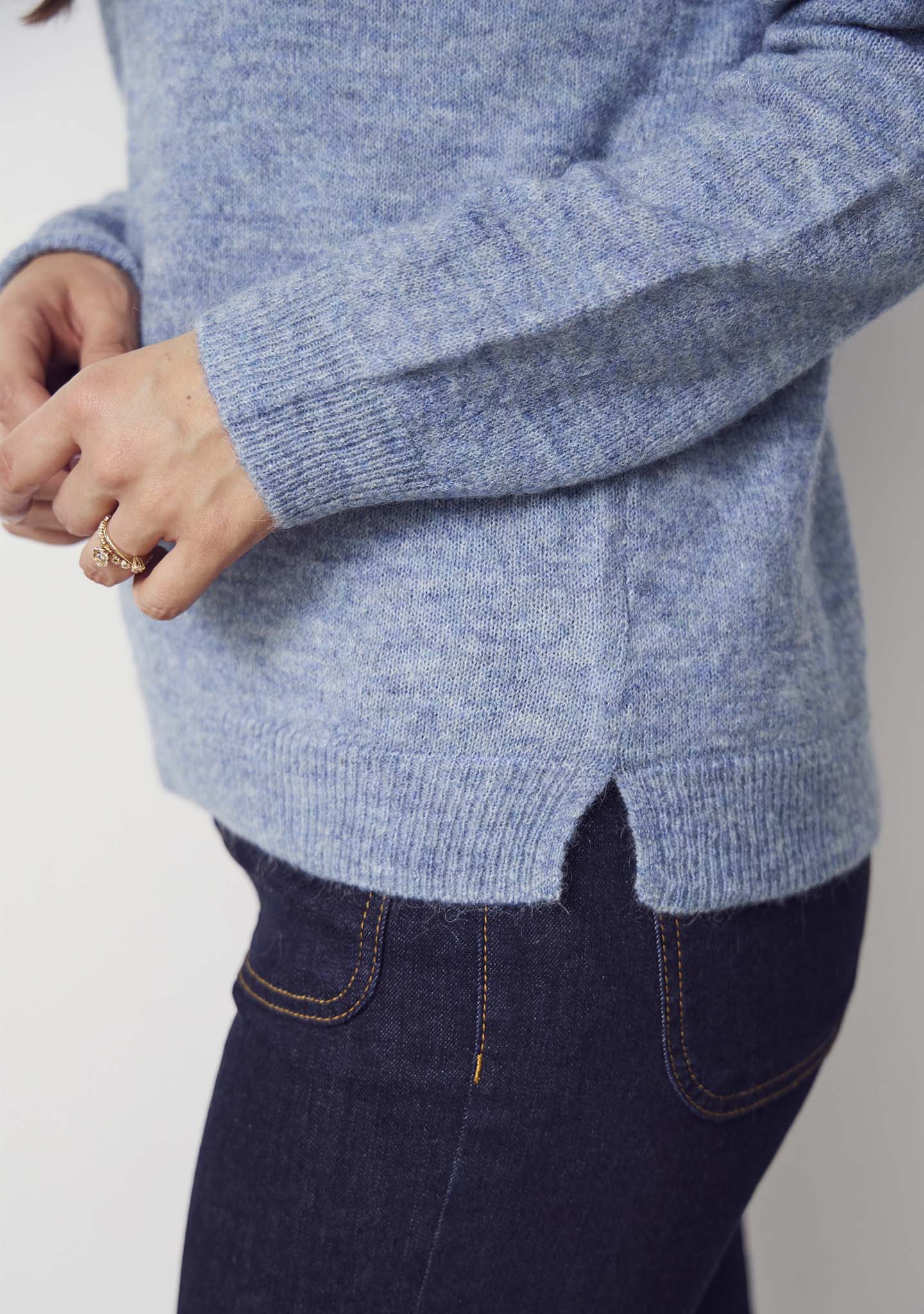 Anna Classic Pullover - Ice Blue - Image 4