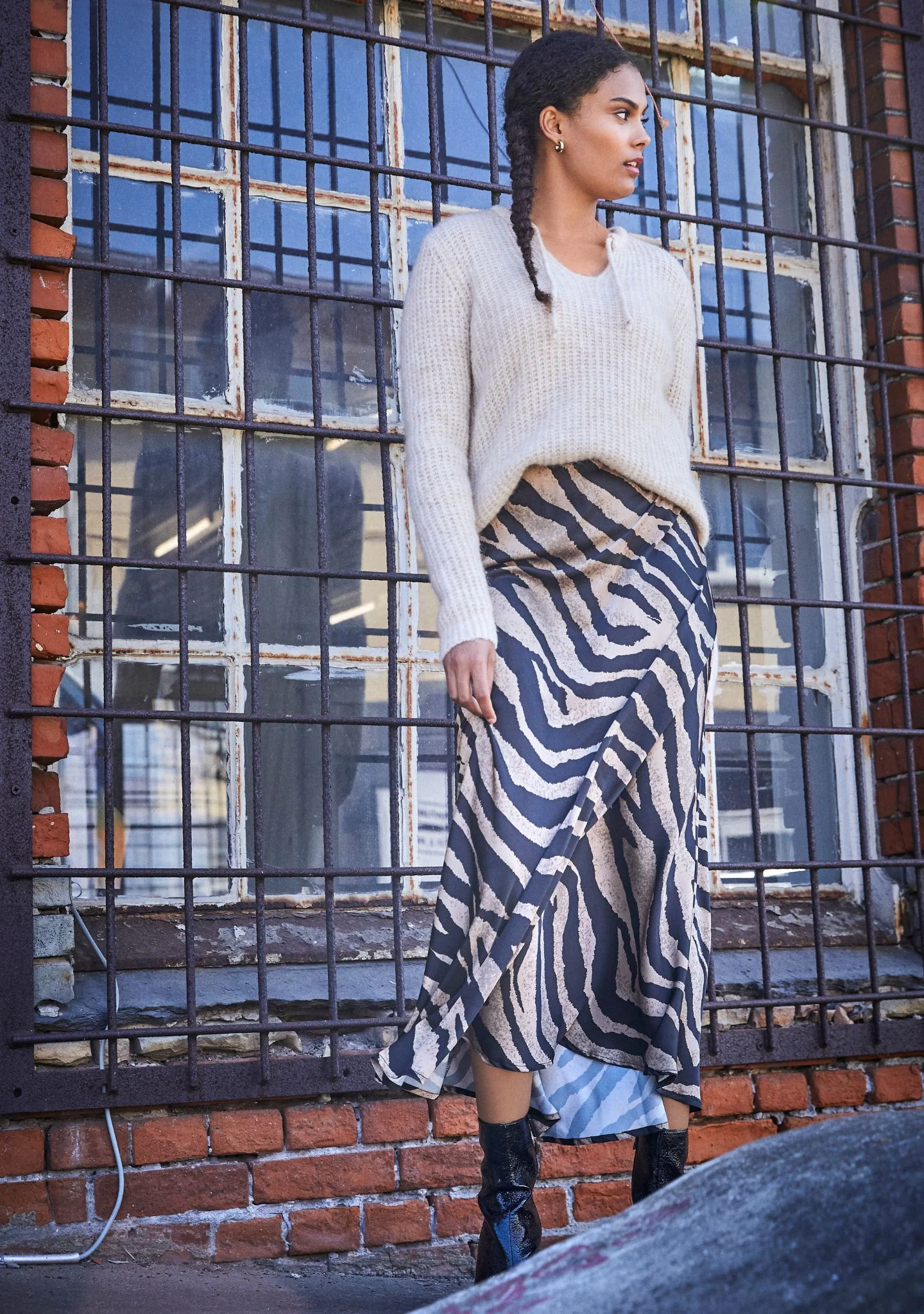Anna String Pullover - Sand Melange - Image 5