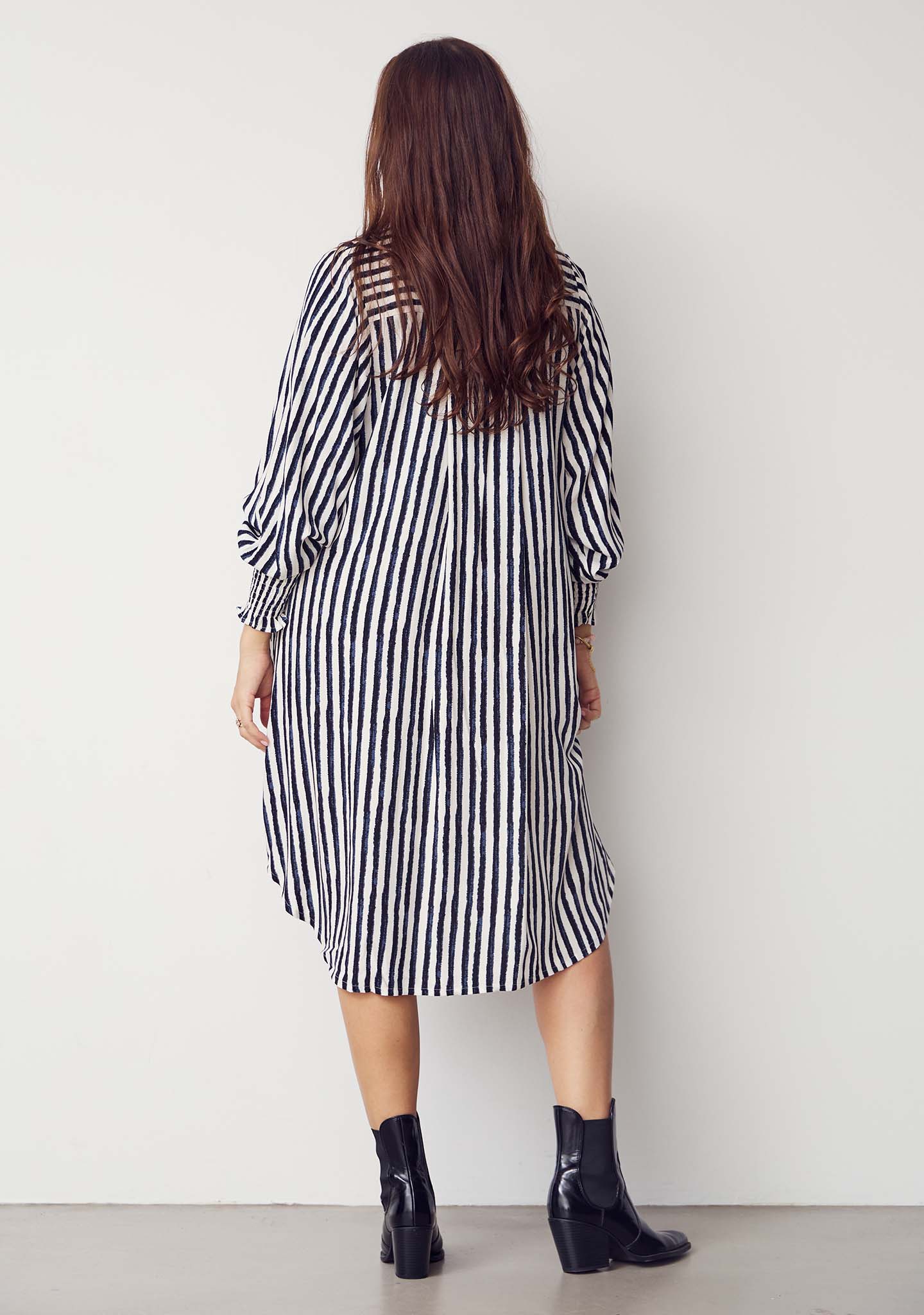 Asta Smock Dress - Creamy w/Black - Image 3