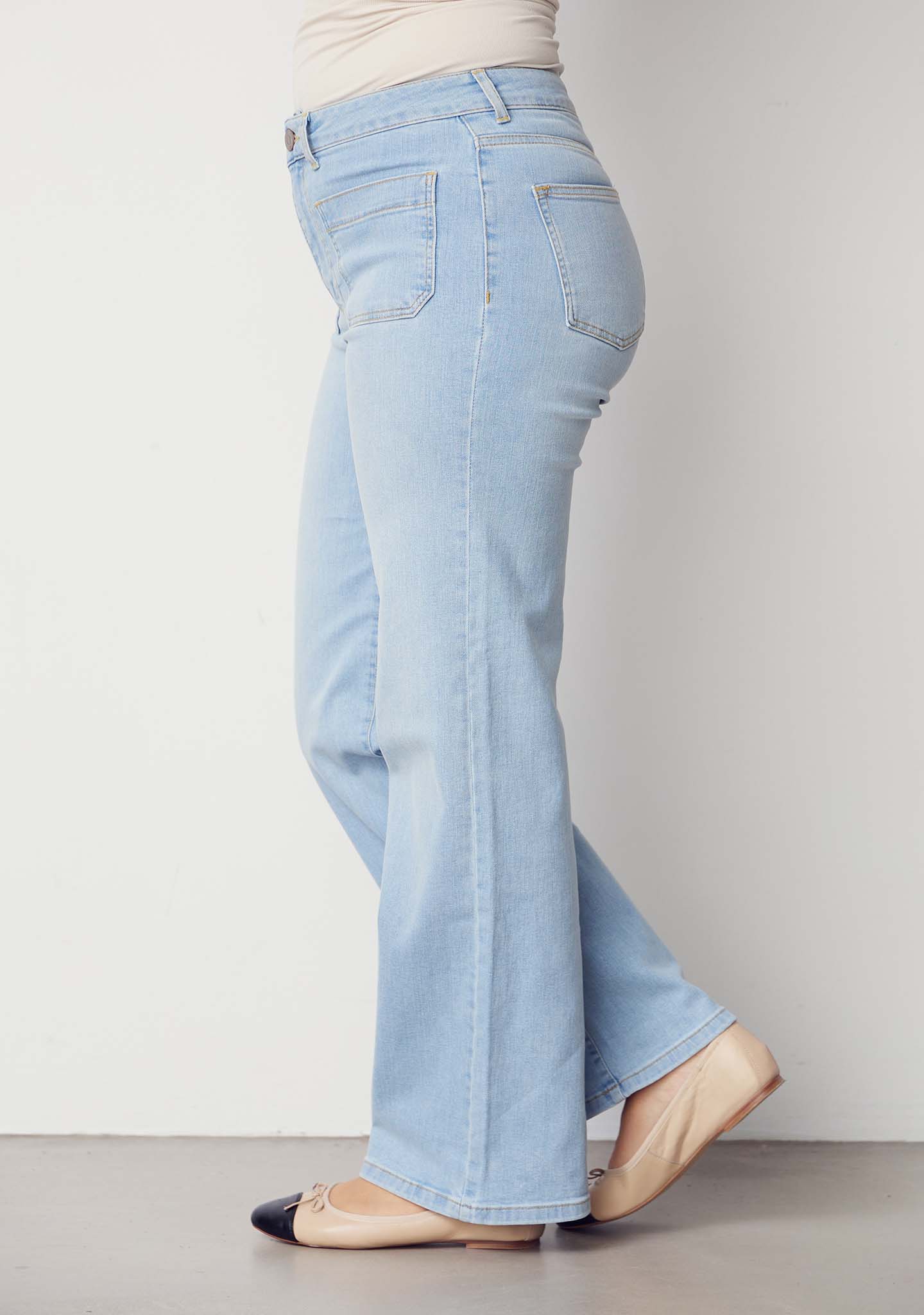 Bologna Wide Jeans - Light Denim - Image 2