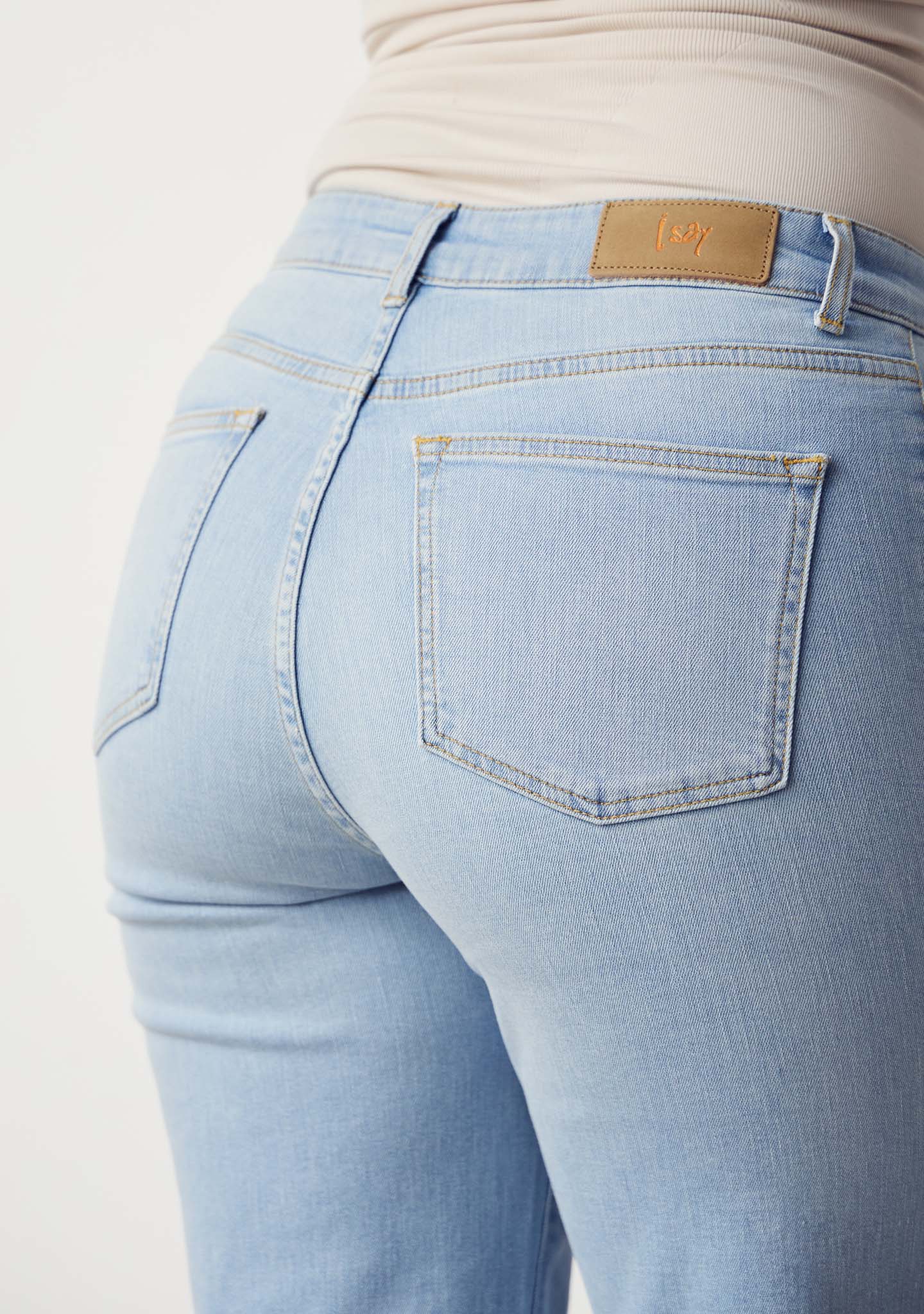 Bologna Wide Jeans - Light Denim - Image 4