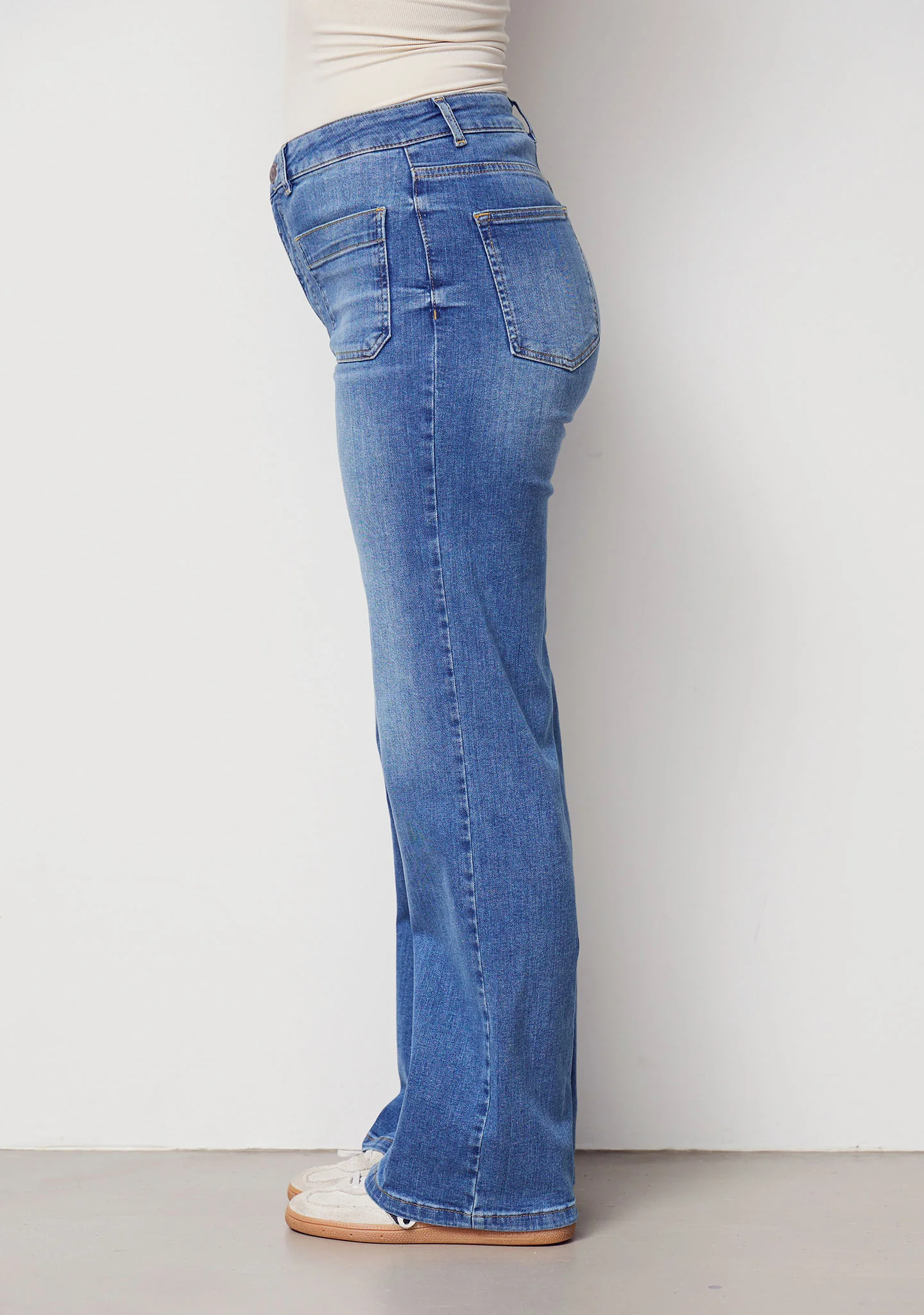 Bologna Wide Jeans - Mid Denim - Image 2