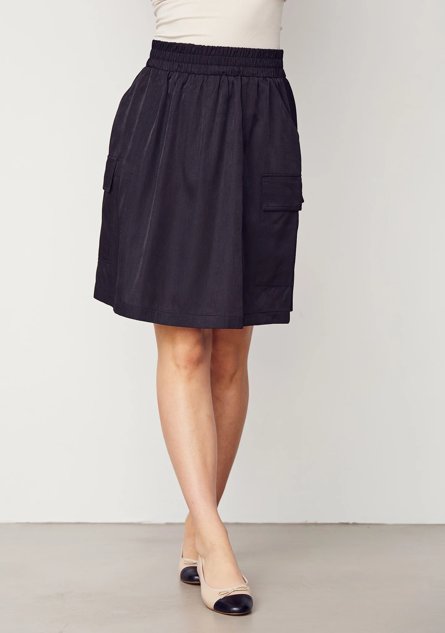 Cara Short Skirt - Black