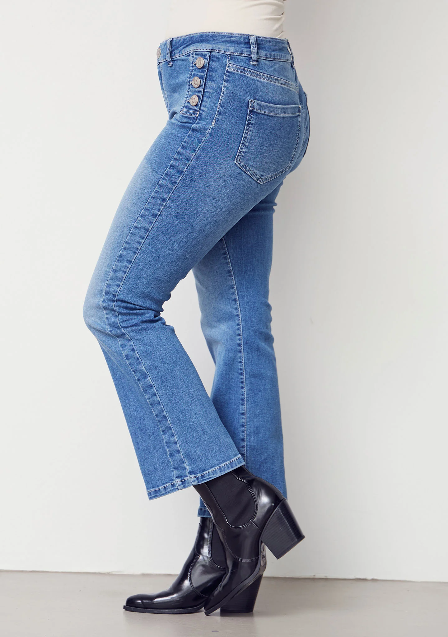 Como Button Jeans - Como Blue Wash - Image 2