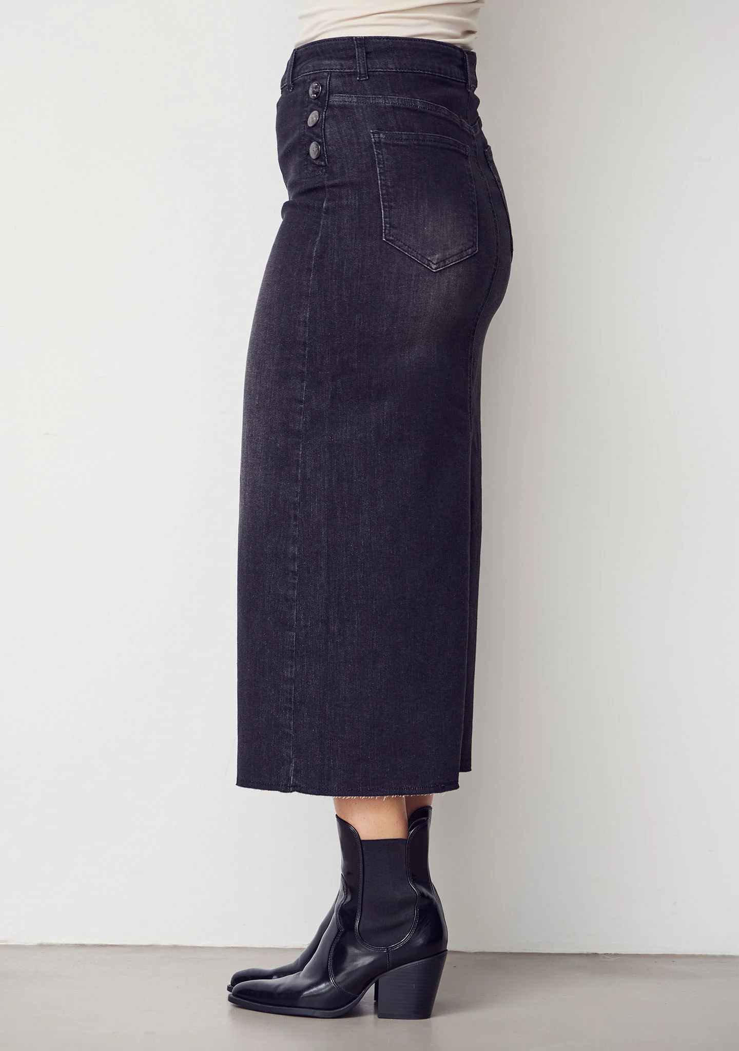 Como Denim Skirt - Washed Black - Image 2
