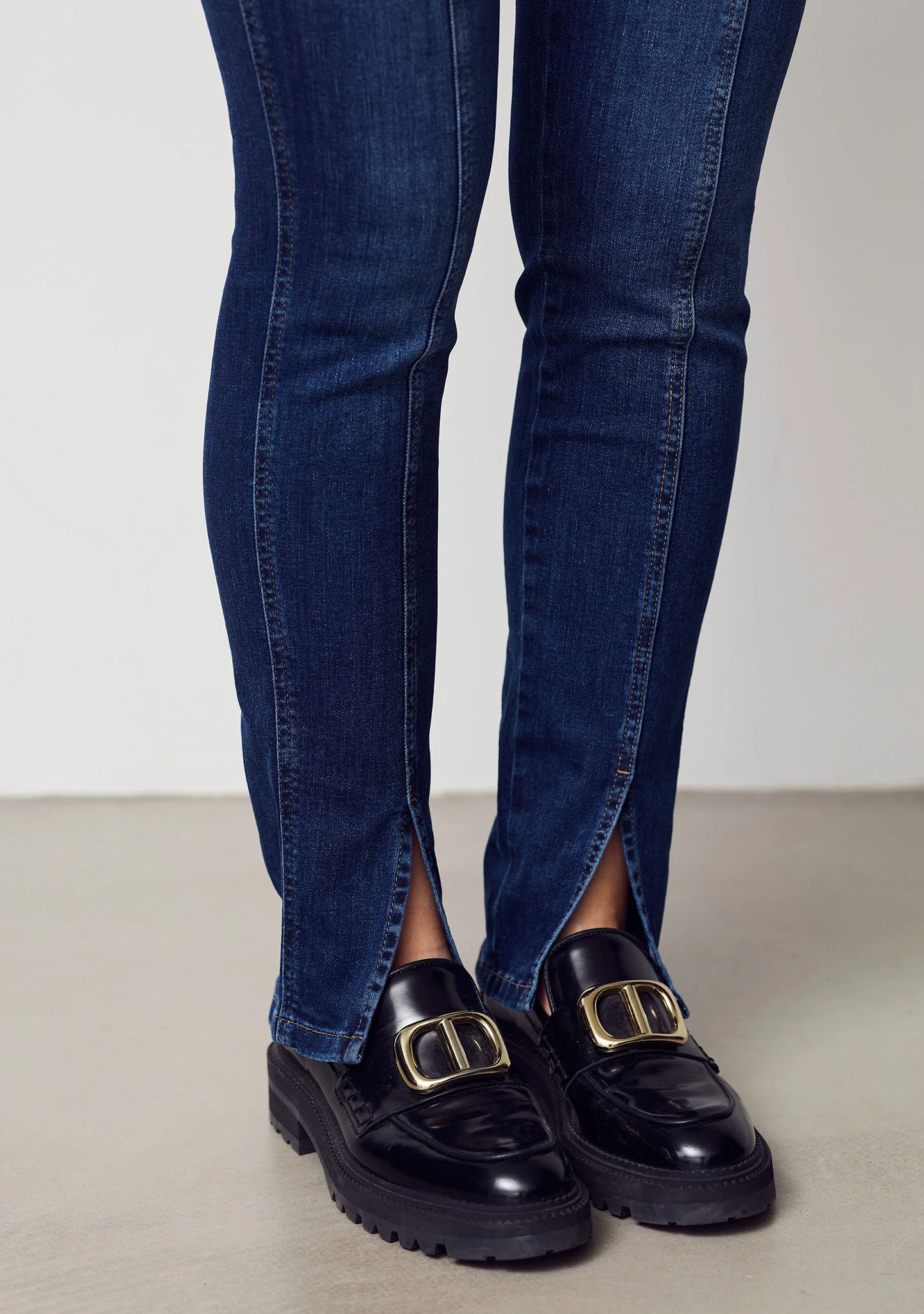 Como Split Jeans - Dark denim - Image 4