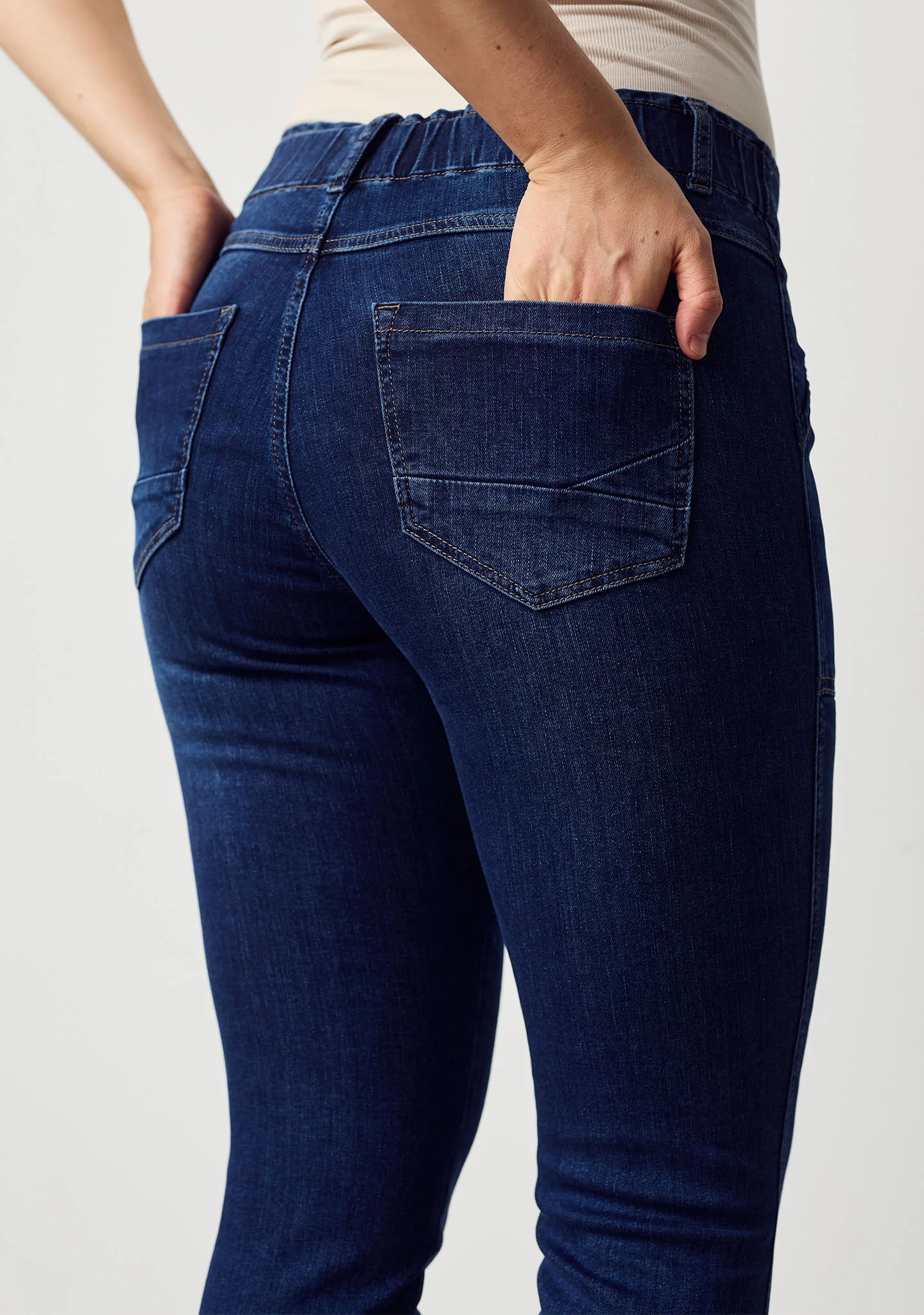 Como Split Jeans - Dark denim - Image 5