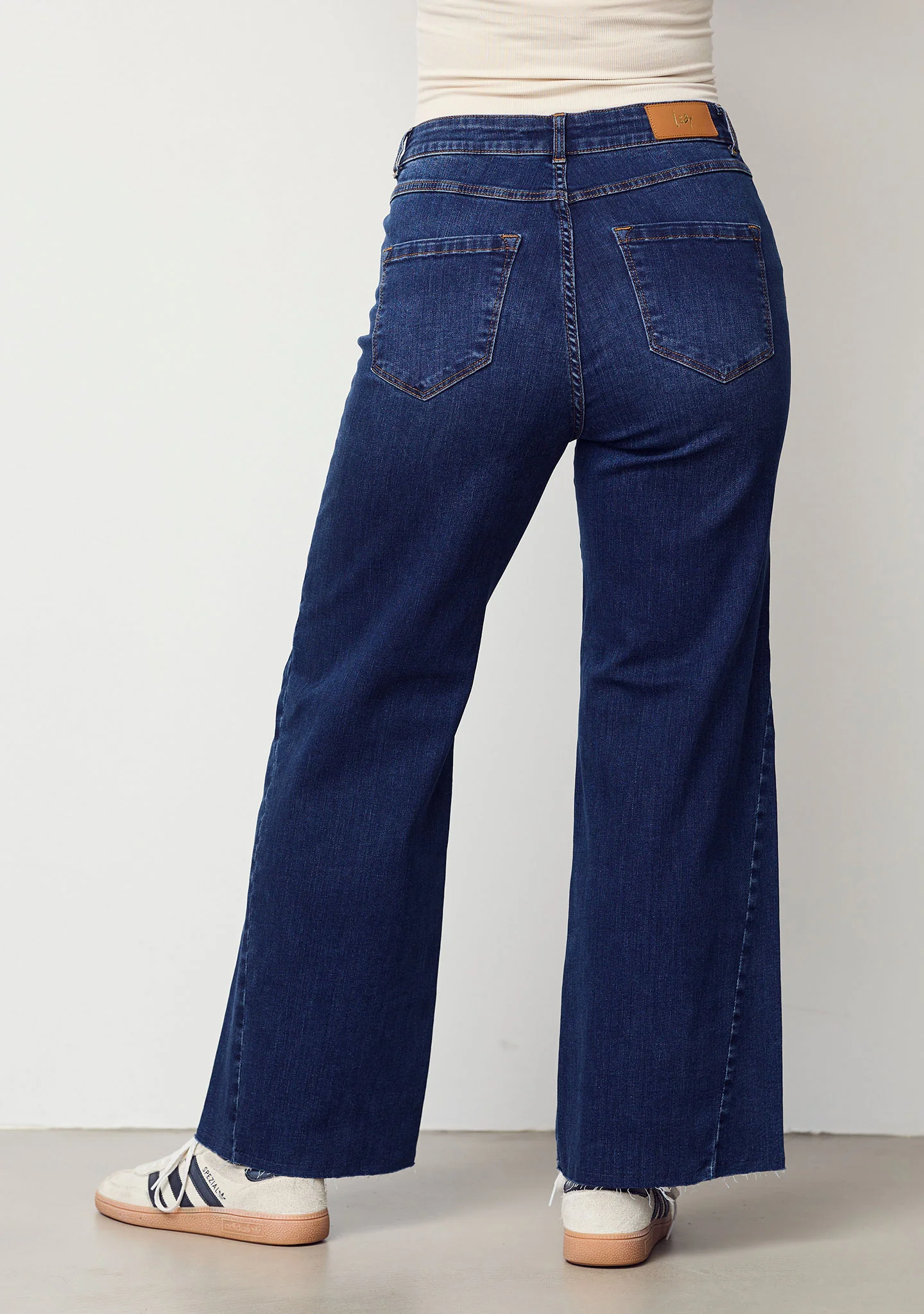 Como Wide Jeans - Bologna Denim Wash - Image 3