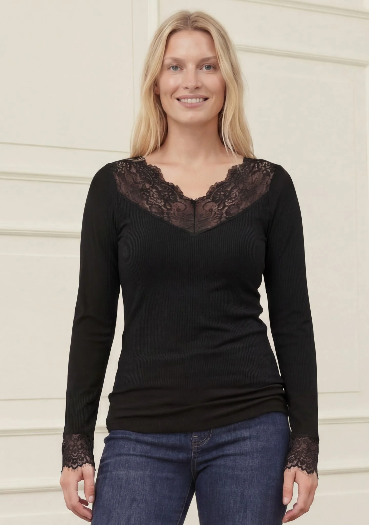 Dee Lace Blouse - Black