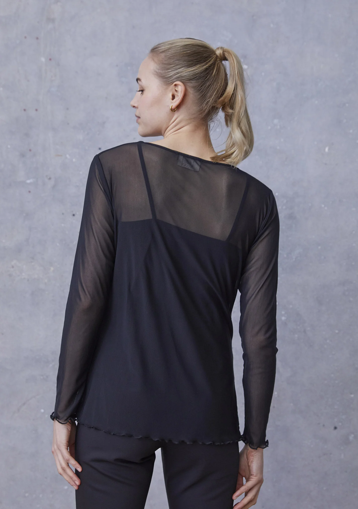 Fifi Mesh l/s O-Neck - Black - Image 2