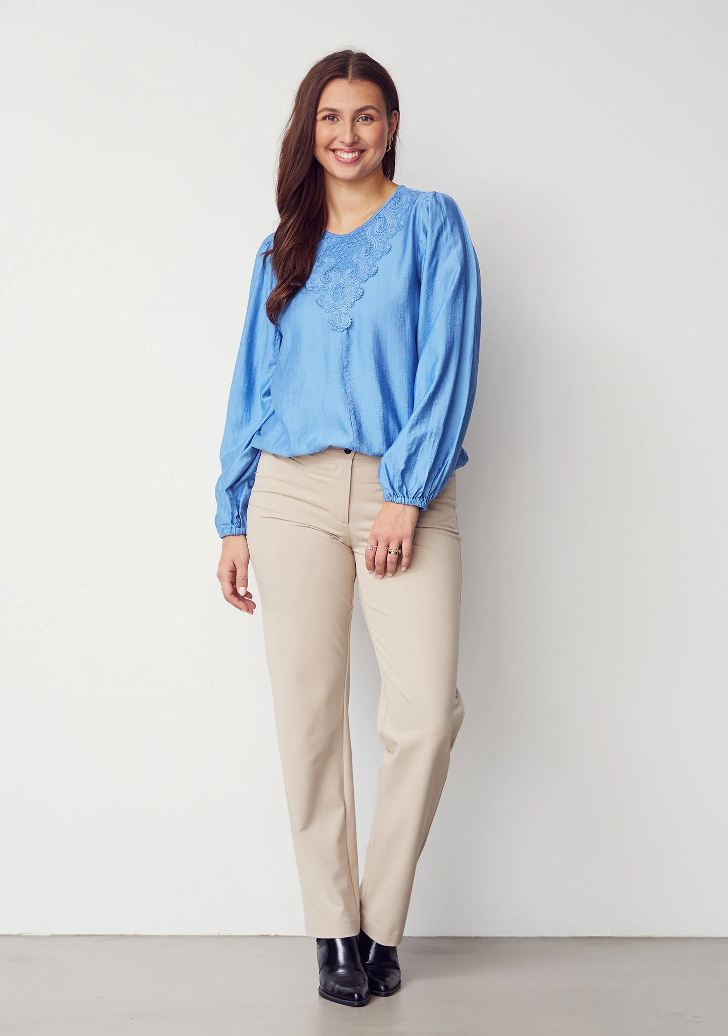 Firenze Straight Pant - Sand - Image 4