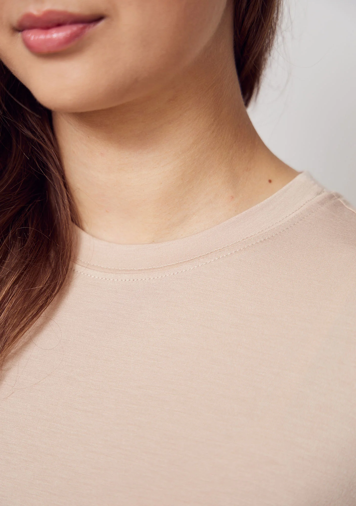 Gritt O-Neck T-Shirt - Sand - Image 4