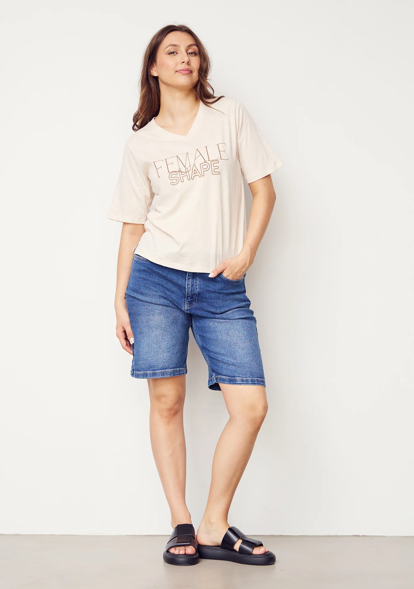 Haley T-Shirt - Sand