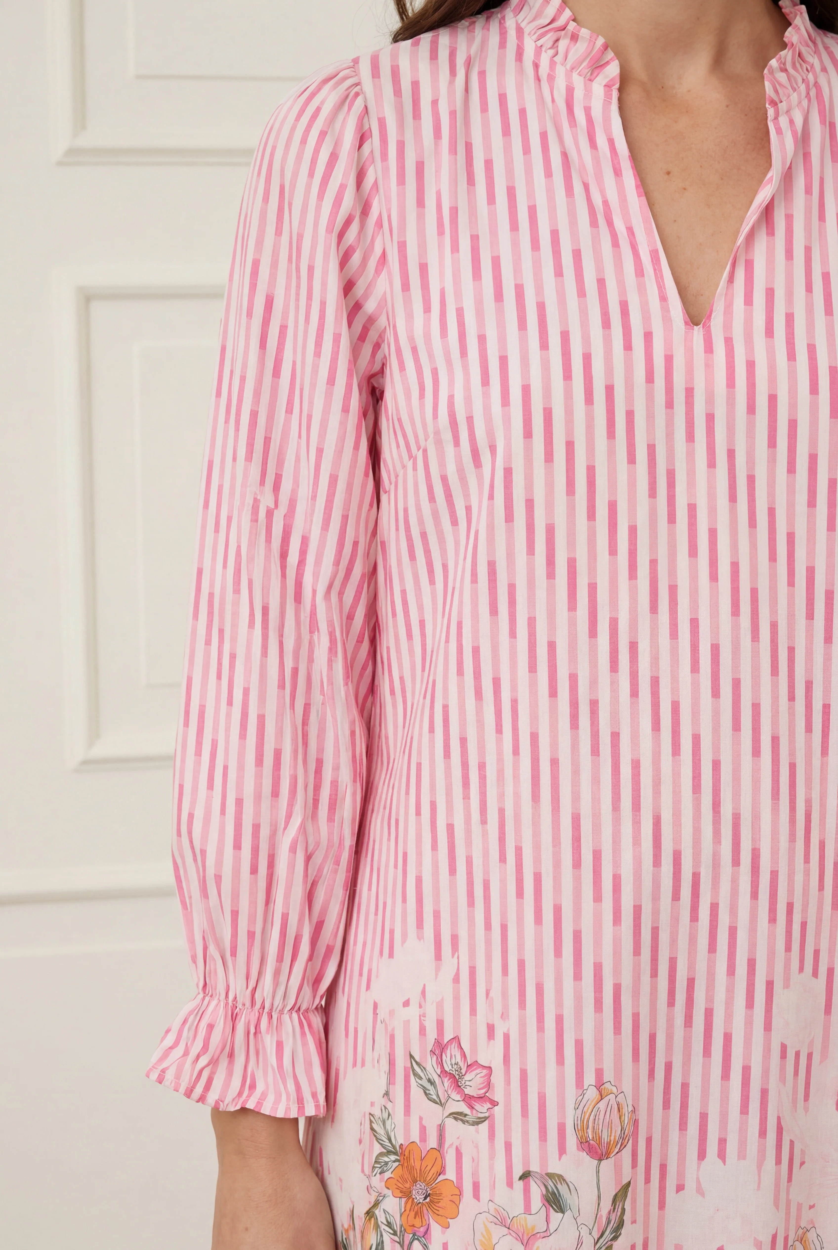Helia New Dress - Pink Tone Borderprint - Image 3