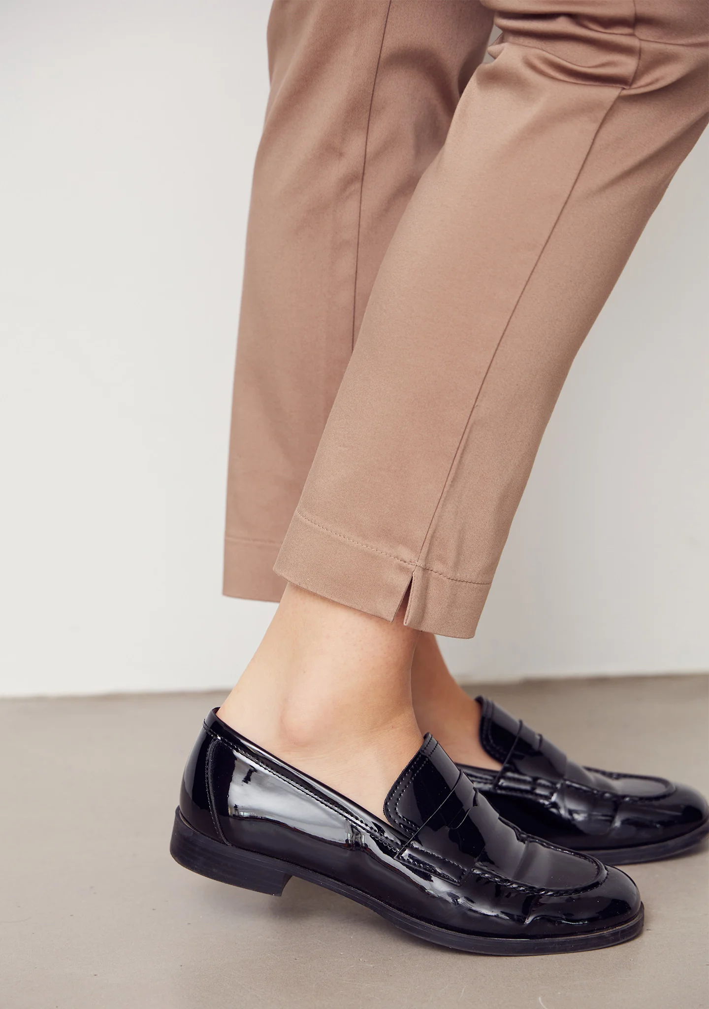 Isay Chino Pant - Potato - Image 4