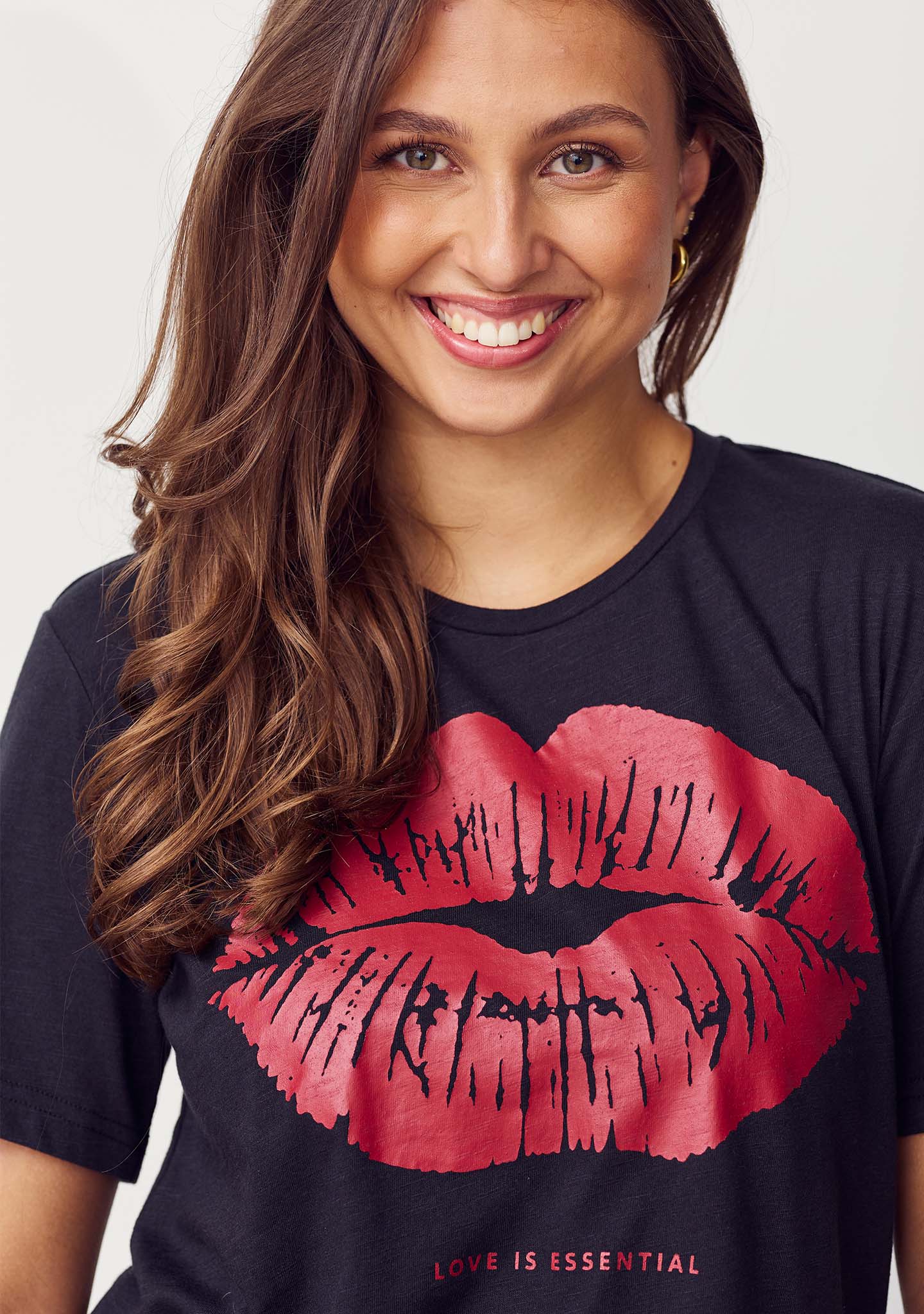 Kora Lip T-Shirt - Black - Image 4