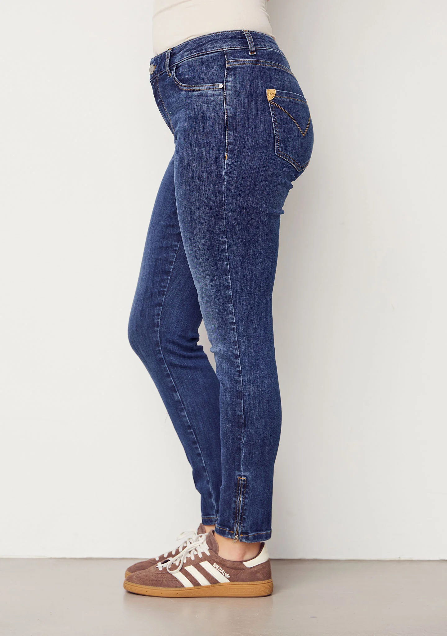 Lecco Zip Jeans - Dark Denim Wash - Image 2