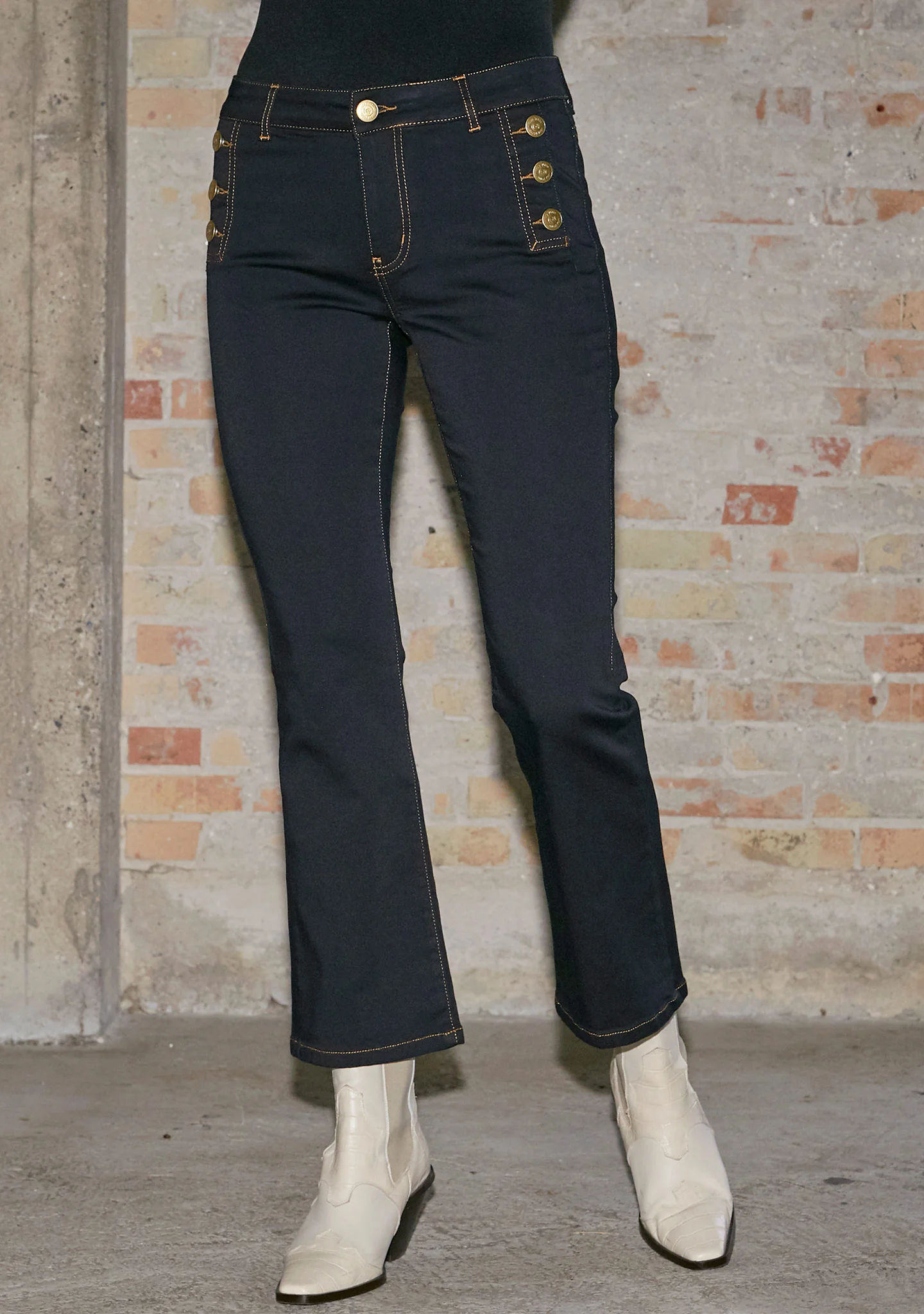 Lido Button Jeans - Denim Blue Unwashed