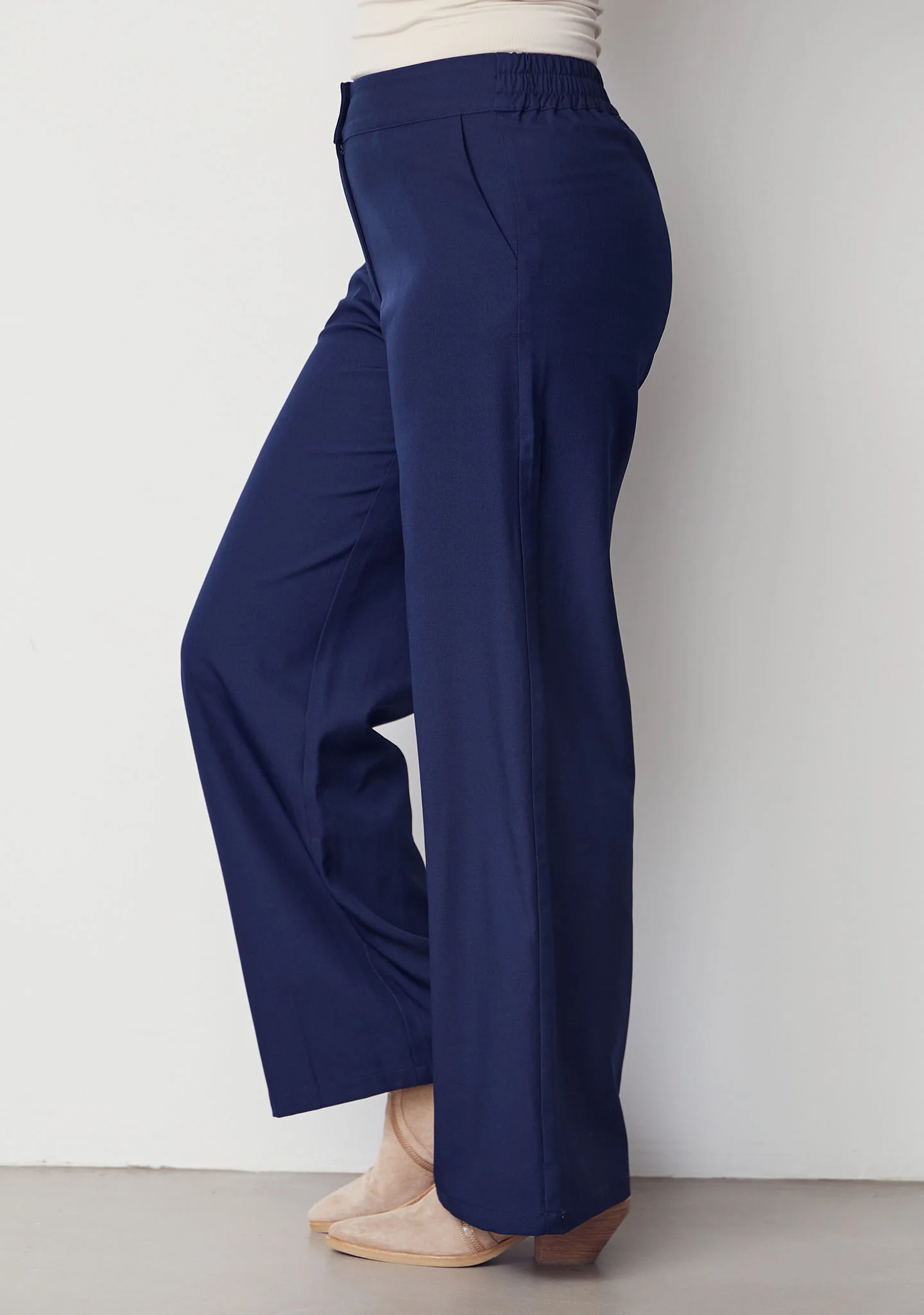 Liona Pant - Navy - Image 3