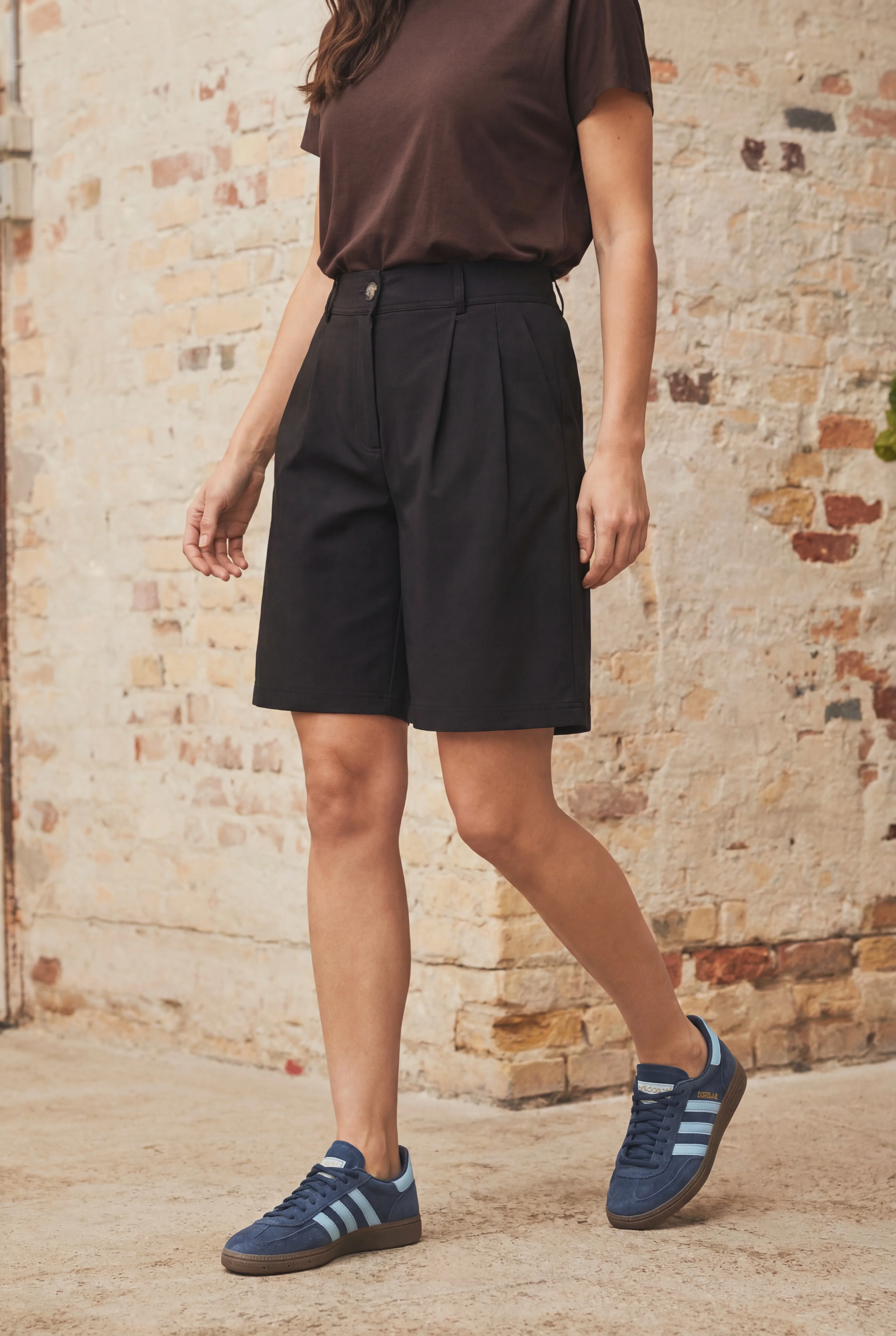 Majse Shorts - Black - Image 5