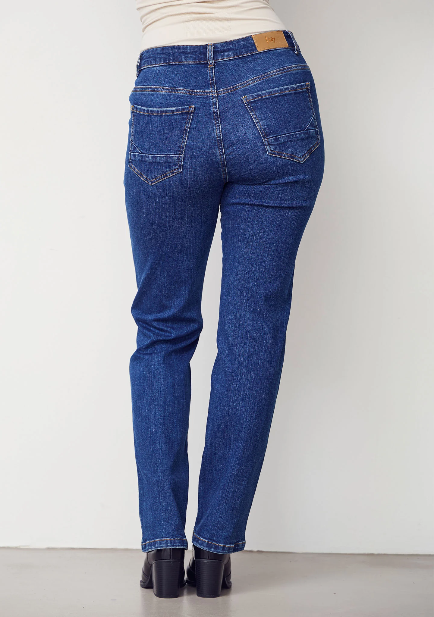 Portofino Straight Jeans - Darker Classic Wash - Image 3