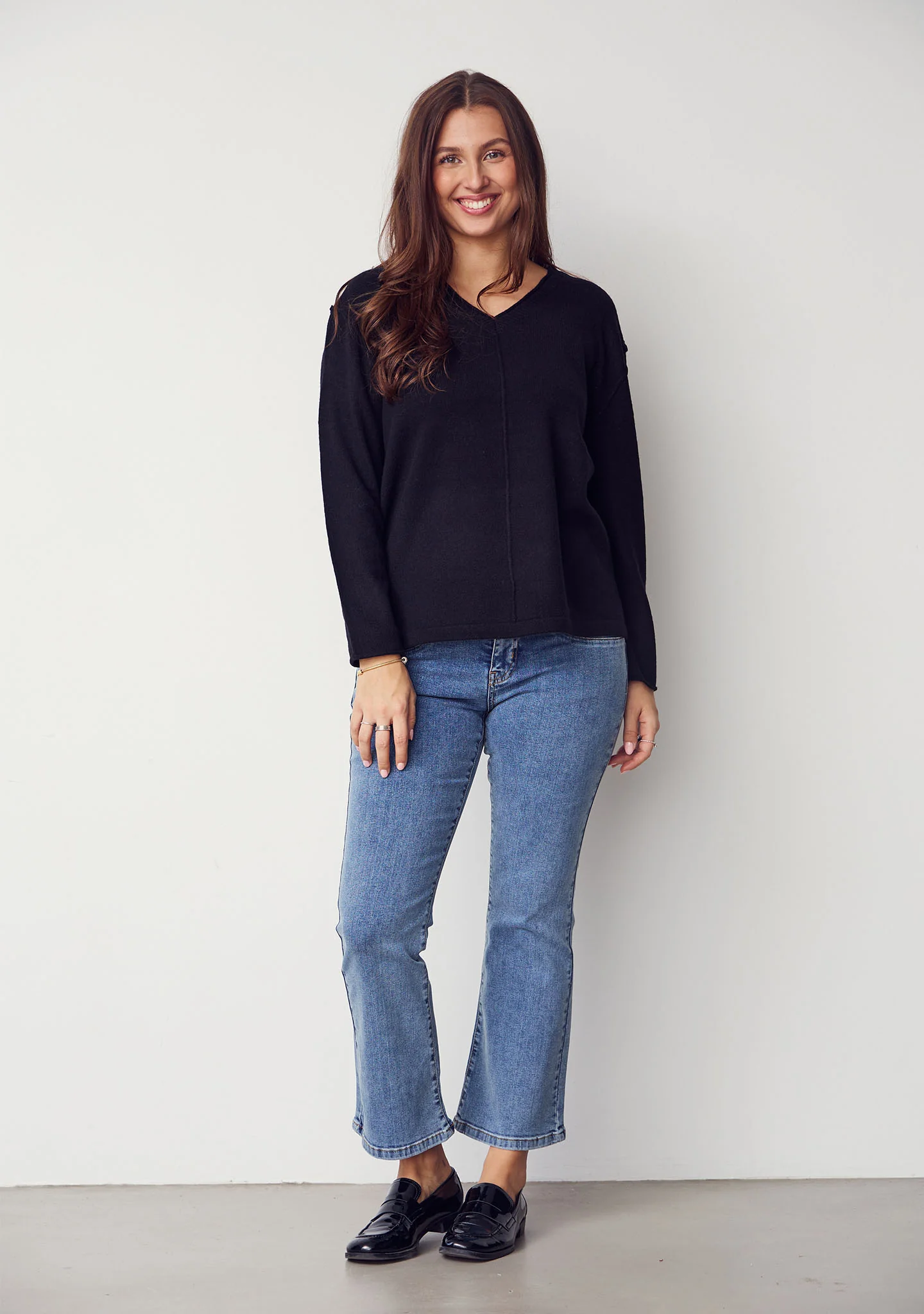 Robin V-Neck Pullover - Black - Image 4