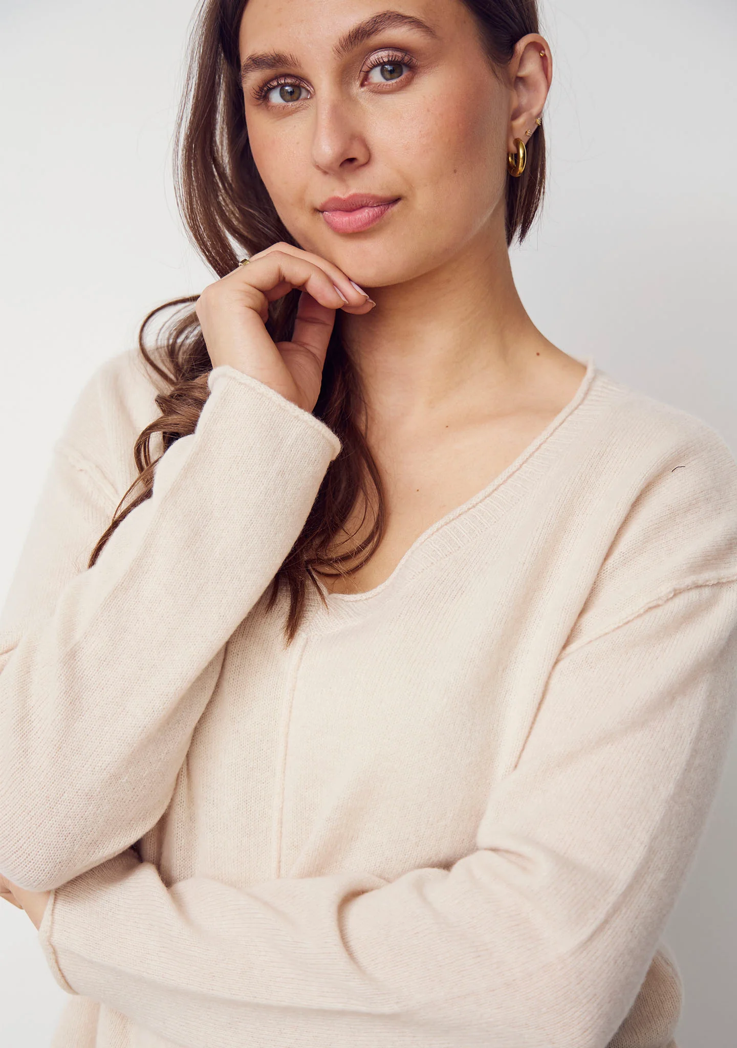 Robin V-Neck Pullover - Cream - Image 4