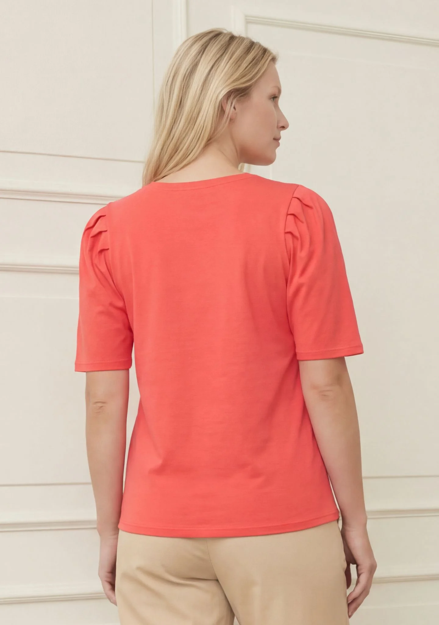 Tinni V-Neck T-Shirt - Raspberry - Image 4
