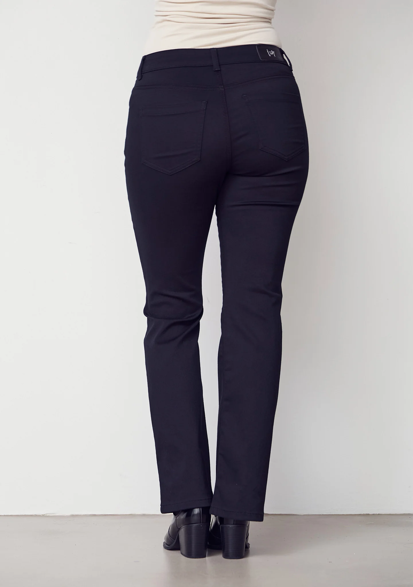 Toscana Flare Pant - Black - Image 3