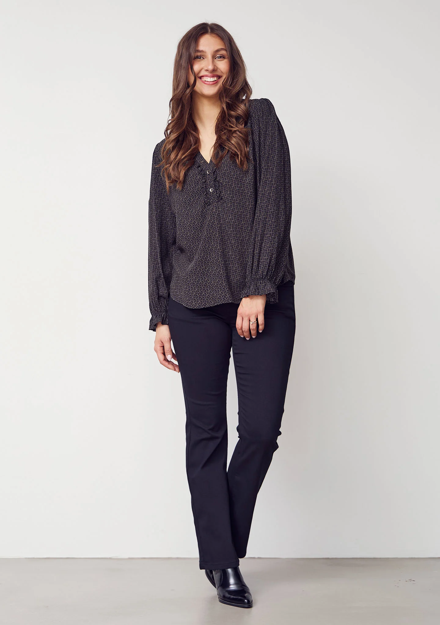 Toscana Flare Pant - Black - Image 5