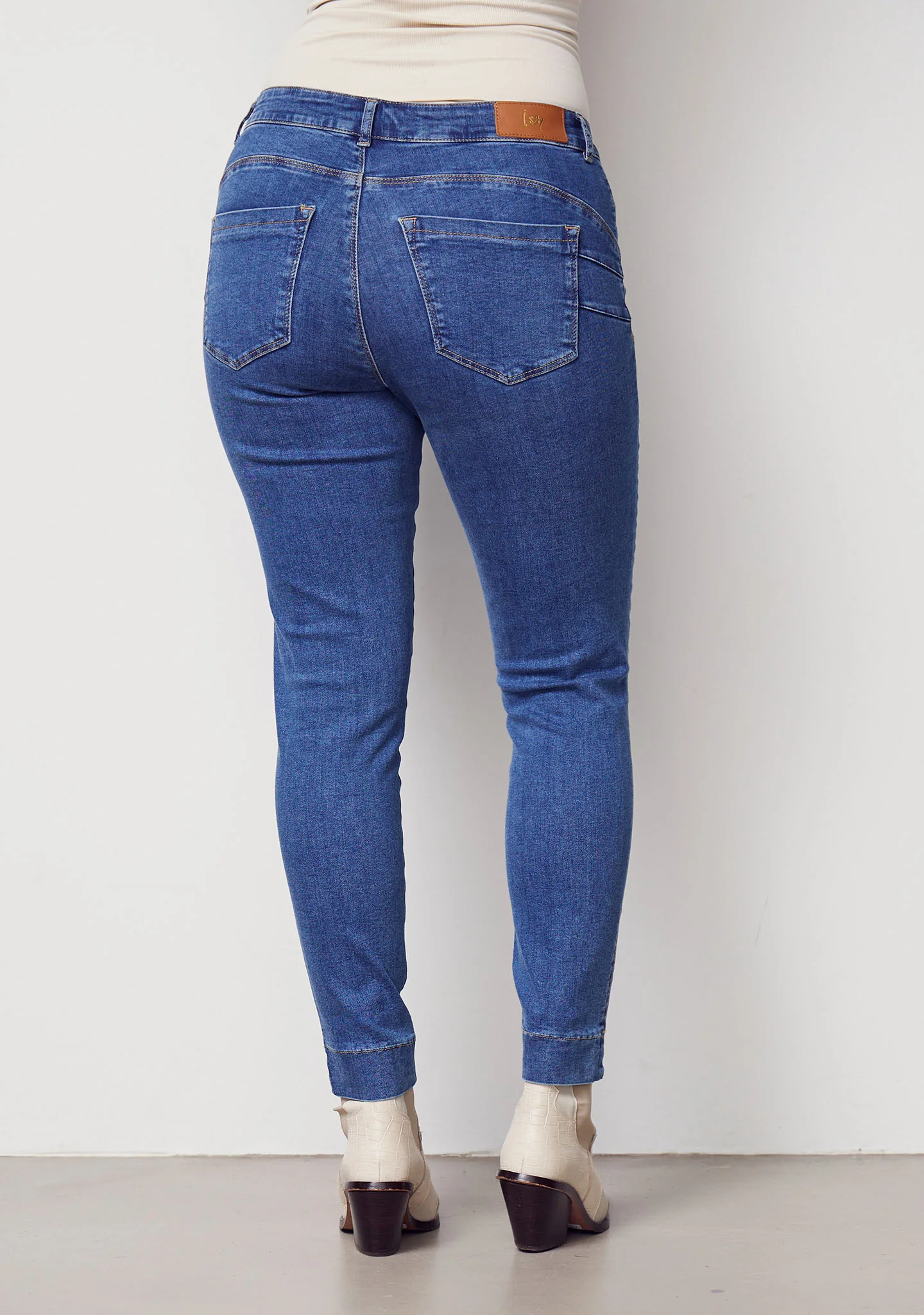 Verona Basic Jeans - Denim Blue - Image 3