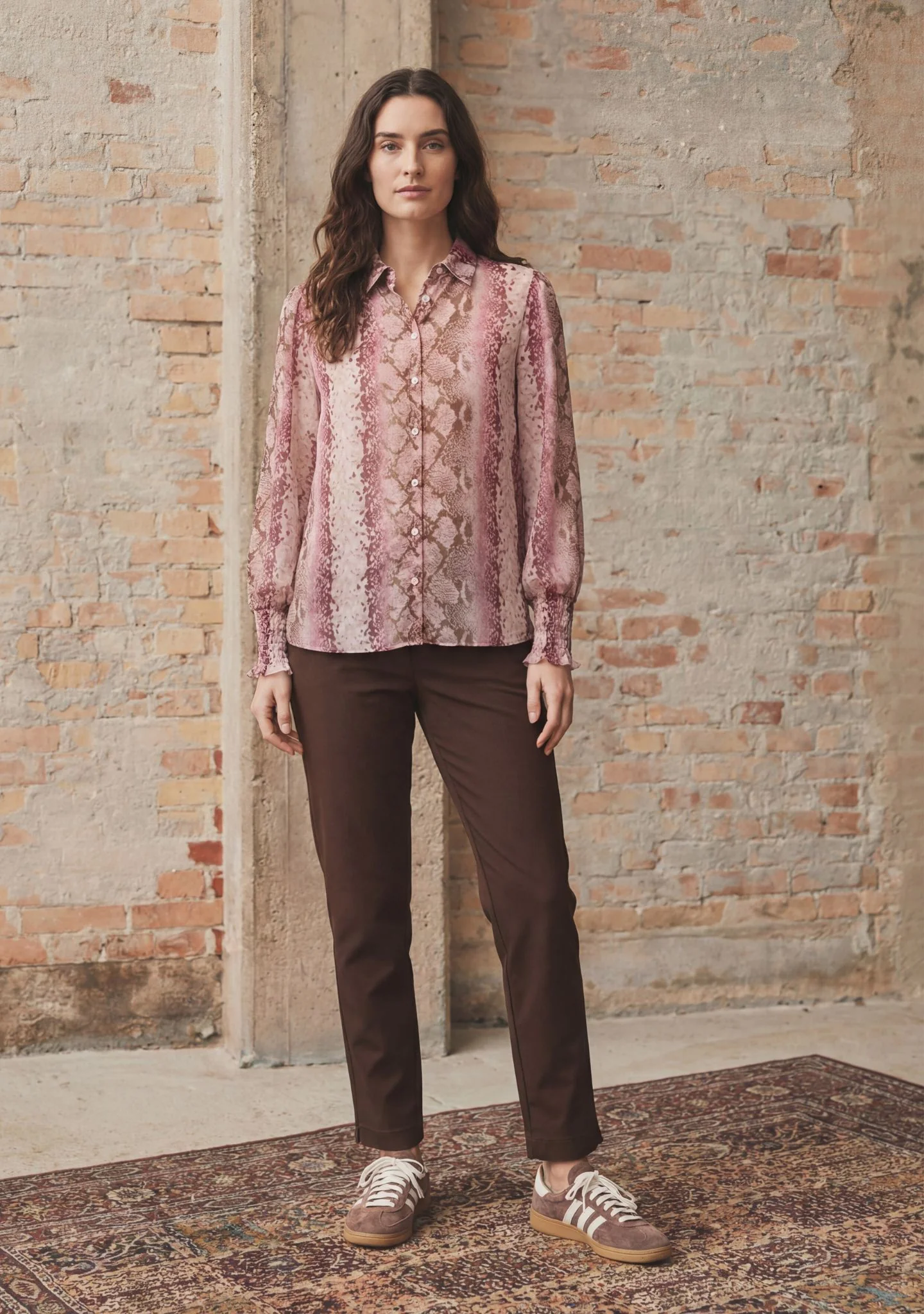 Vibse Shirt - Rose Snake - Image 3